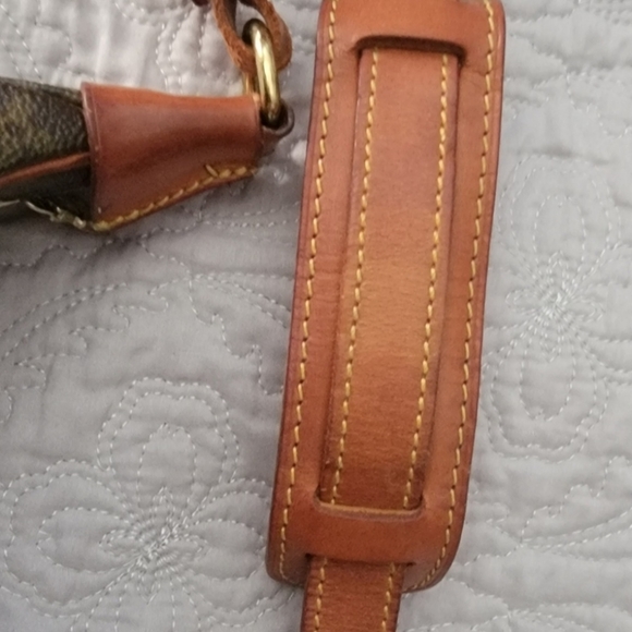 Louis Vuitton Boulogne monogram pm - Picture 8 of 16